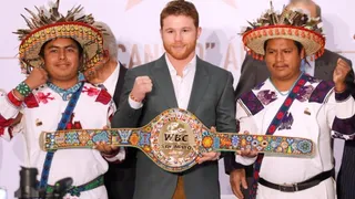 “Canelo” Alvarez lanzó dura crítica a Mayweather: Le quita credibilidad al boxeo