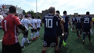 Colo Colo y Universidad de Chile igualaron en el Superclásico de leyendas en Estados Unidos