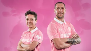 La UC lanzó camiseta en apoyo a la prevención y detección precoz del cáncer de mama