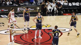 Nikola Jokic volvió a liderar el triunfo de Denver Nuggets ante Miami Heat en las Finales de la NBA