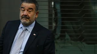 Andrónico Luksic ofreció ayuda a seleccionada de balonmano que pidió dinero en las calles