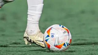 Futbolista acusó que le ofrecieron millonaria cifra para que recibiera amarilla en su próximo partido