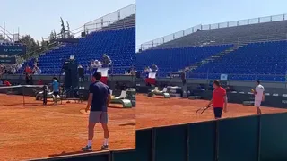 Cristian Garin entrenó con Gonzalo Lama y bajo la mirada de Nicolás Massú tras la caída en la Davis