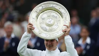 Vondrousova conquistó su primer Grand Slam tras vencer a Ons Jabeur en la final de Wimbledon