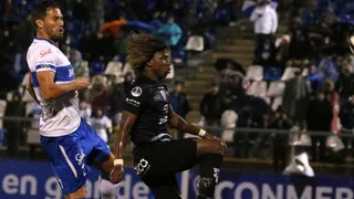 Autogol de Angelo Preciado dejó a Universidad Católica a cuatro conquistas de la hazaña