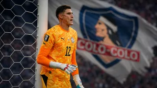 El Plan B de urgencia: El arquero internacional ofrecido a Colo Colo