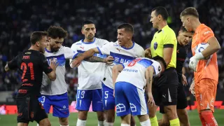 El “palito” de una figura de U Católica a la dirigencia de Cruzados