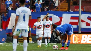 Huachipato recuperó la ventaja ante la U con gol de Cris Martínez