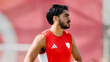 Sevilla se resigna con Gabriel Suazo: El angustioso momento que atraviesa el chileno