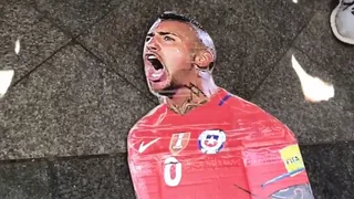 ¡Otra vez! Hinchas de Argentina se burlaron de Arturo Vidal en las calles de Moscú
