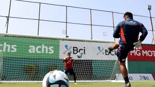 La Roja sub 23 vivió una nueva jornada de práctica con el Preolímpico en la mira
