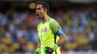 Bravo e intención de su esposa de que juegue en la UC: Es una decisión que debo tomar yo