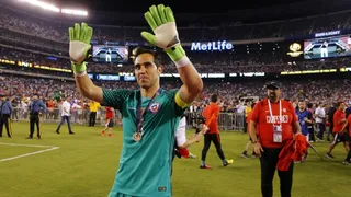 Claudio Bravo se reunirá con gendarme que implementó escuela para arqueros