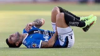 La agridulce jornada de Puch en México: Querétaro triunfó y el chileno fue expulsado