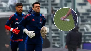 Insólita escena en el Monumental: U de Chile sorprende con agua bendita antes del Superclásico