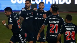 Franco Lobos: Si dependiera de mí, que Larrivey se quede por 10 años más