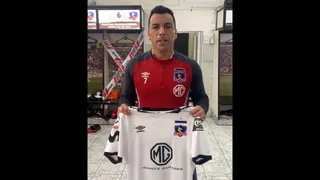 Esteban Paredes llamó a colaborar con campaña de Todos por el Deporte y Fundación Gol de Oro
