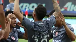 El potente zurdazo de Felipe Gallegos para aumentar ventaja de Necaxa sobre Guadalajara