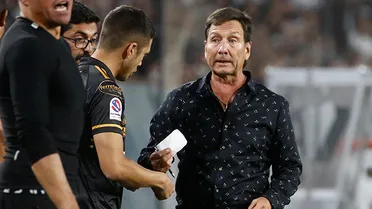 Fernando Díaz relativizó “apriete” de los hinchas: Los muchachos fueron a presentarse