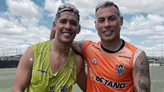 La pesadísima broma que encabezó Eduardo Vargas a un compañero de Atlético Mineiro
