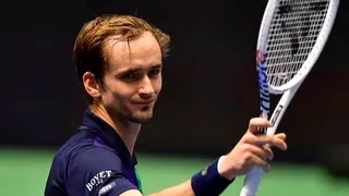 Medvedev se deshizo sin contratiempos de Bautista y jugará con Djokovic en Astana