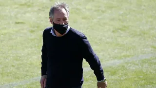 Holan: Volvimos rápido a Chile por indicación de las autoridades y respetamos el reglamento