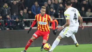 Fenerbahce de Mauricio Isla perdió y sigue complicado en la parte baja de la liga turca