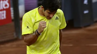 Garin disputará su primera final del año tras derribar a Galán en el ATP de Santiago