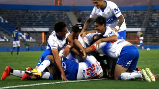 Clemente Montes golpeó a Huachipato y desató la locura cruzada con su primer gol por la UC