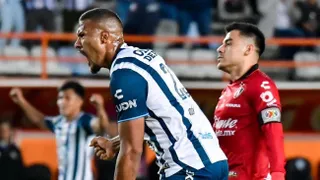 Salomón Rondón lideró a Pachuca con dos goles en triunfo sobre Atlas