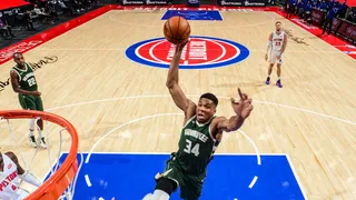 Giannis Antetokounmpo lideró con un triple-doble la victoria de los Bucks sobre Detroit Pistons