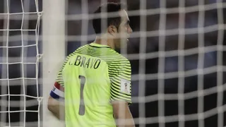 Oscar Córdoba: Bravo tiene roces en el plantel de la Roja, creo que Rueda no debe llamarlo