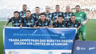 Gabriel Arias y Eugenio Mena fueron titulares en el empate de Racing contra Talleres