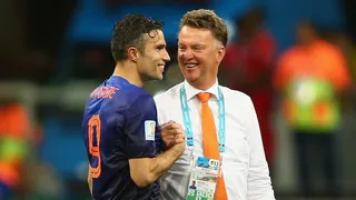Van Persie reveló que Van Gaal lo abofeteó en el Mundial de 2014