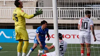 Fernando Zampedri abrió el marcador para la UC en su visita a San Felipe en Quillota