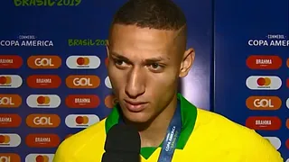 Richarlison dedicó título de Brasil a su bisabuela, pero olvidó su nombre en plena transmisión