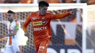 Pablo Parra igualó el encuentro ante Cobresal y dejó a Cobreloa a un tanto de los penales
