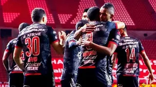 Tijuana de Esteban Pavez tomó el liderato en México tras batir a León de Meneses y Dávila