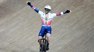 Jason Kenny se adueñó del oro en la final del keirin masculino en Tokio 2020