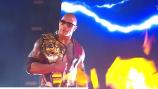 “The Final Boss”: La espectacular entrada de The Rock en WWE Wrestlemania XL