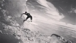 Surfista falleció intentando dominar una ola en México