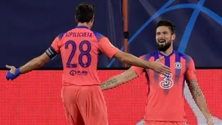 Oliver Giroud se lució con cuatro goles en triunfo de Chelsea sobre Sevilla en España