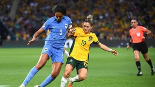 Carvajal y Vásquez tuvieron impecable arbitraje en vibrante duelo de cuartos del Mundial femenino