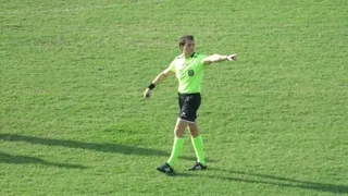 Se cumplen 10 años del día en que un árbitro sacó 36 tarjetas rojas en un partido