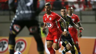 U. La Calera continuó con su puntaje perfecto en el torneo tras superar a U. Española