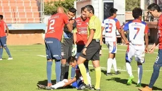 Increíble: Un partido en Bolivia se suspende tras cinco lesionados en equipo que perdía 7-0