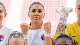 Con Marta y Alex Morgan al frente: Jugadoras en EE.UU. mostraron su apoyo a Jenni Hermoso