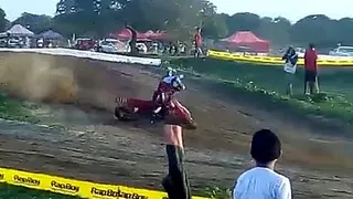 El fatal accidente de un piloto de motocross en Brasil