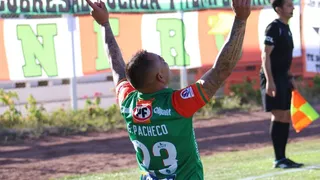 Guillermo Pacheco adelantó a Cobresal con un cabezazo ante Colo Colo