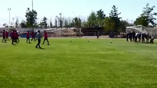 El particular “castigo” al equipo perdedor en el entrenamiento de Magallanes